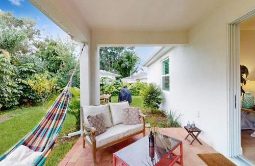 Sebastian Highlands House | Captain's Quarter
