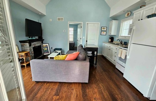 Ottawa House | Captain's Quarters | 1 Bed, 1 Bath