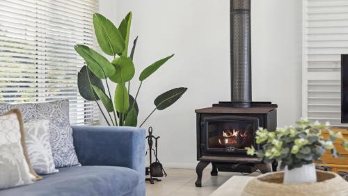 Sapphire Beach House | Captain's Quarters - Absolute Beachfront, Pool, Pets, Family Friendly
