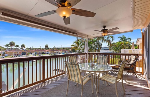 Dunedin Condo | Captain's Quarters - Capt. America Unit - FREE BOAT with Rental!