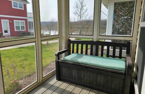 Ottawa House | Captain's Quarters