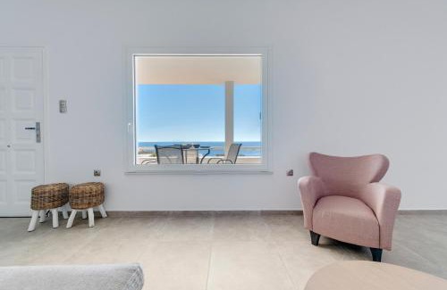 Megas Gialos House | Captain View