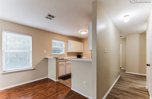 Garland House | Captains Place
