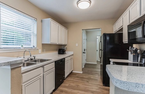 Garland House | Captains Place