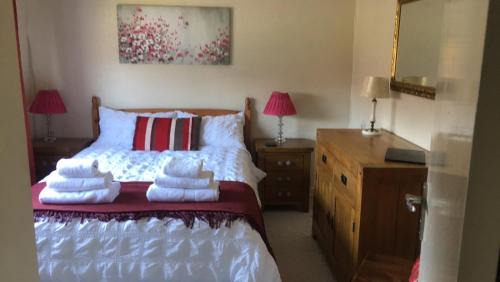 Amesbury House | Captivating 2-Bed House in Amesbury Salisbury