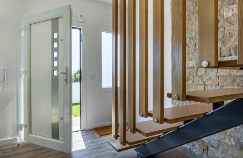 Cadaval House | Captivating 4-Bed House in Cadaval district-Lisbon