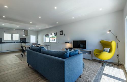Cadaval House | Captivating 4-Bed House in Cadaval district-Lisbon