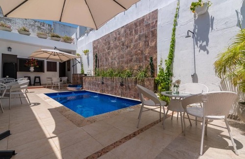 La Boquilla House | CAR 7BR House of Arts + Free Bonus