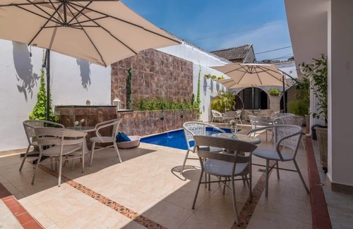 La Boquilla House | CAR 7BR House of Arts + Free Bonus