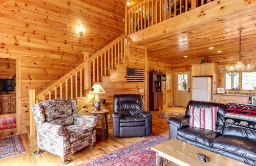 Fleetwood Cabin | Caravan Cabin - 5 SECLUDED ACRES - Beautiful Views