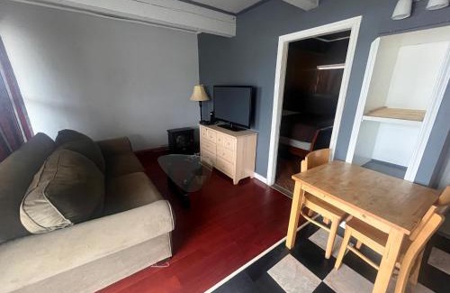 Fort St. John Hotel | Caravan Motel
