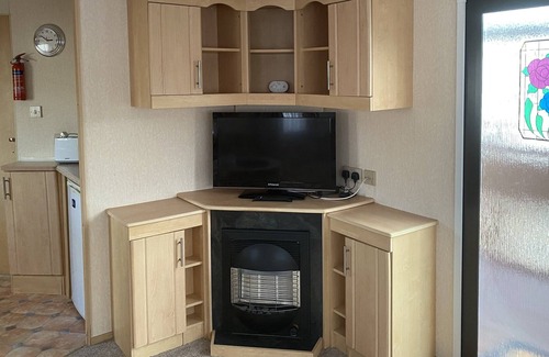 Par House | Caravan on friendly family run site, perfect spot to explore Cornwall.