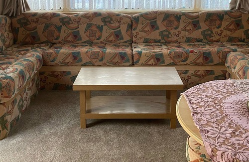 Par House | Caravan on friendly family run site, perfect spot to explore Cornwall.