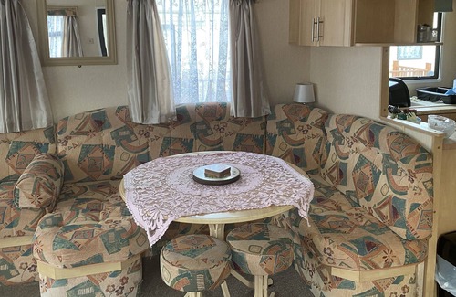 Par House | Caravan on friendly family run site, perfect spot to explore Cornwall.
