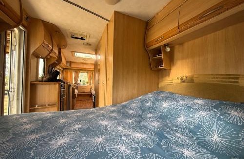 Champsac Other | Caravanne 4 Pers Vue Sur L'étang