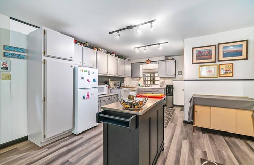 Lake Township House | Cardinal Cabin | House in Honor