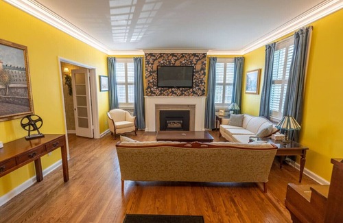 Cornwall House | ~Cardinal Inn~ Bed and Breakfast