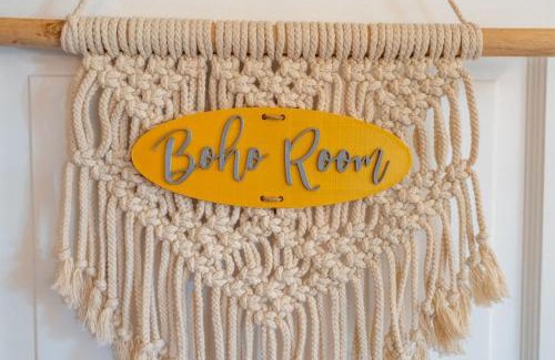 Cornwall House | Cardinal Inn Boho Room
