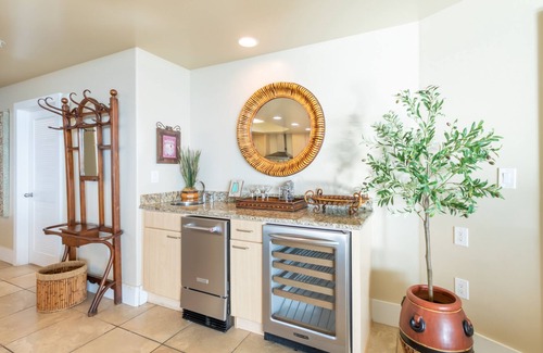 Orange Beach East Condo | Caribe D814
