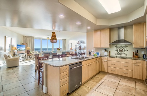 Orange Beach East Condo | Caribe D814