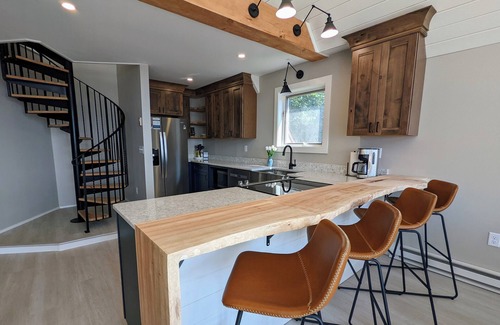 Duluth Cabin | Caribouyah Lake House | Pontoon available for rental