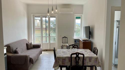 Sanremo Apartment | Carlo's DP34 -Oasi tra i Porti-