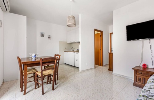 Carloforte Apartment | Carloforte Cozy Apartment with Balcony