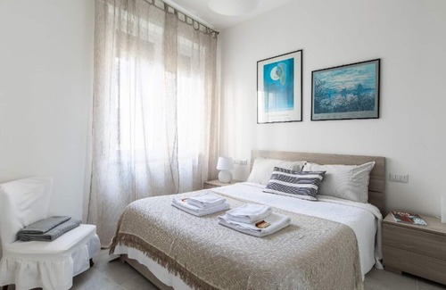 Albese con Cassano Apartment | Carlotta's Home by Holiday Solutions