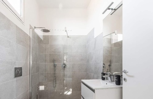 Albese con Cassano Apartment | Carlotta's Home by Holiday Solutions