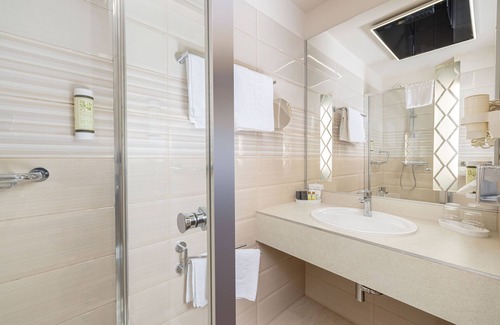 Budavar Hotel | Carlton Hotel Buda Castle