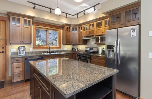 Blind Bay House | Carmel Beach Private Lodges - Unit #14. Second row, 3 bedroom lodge.