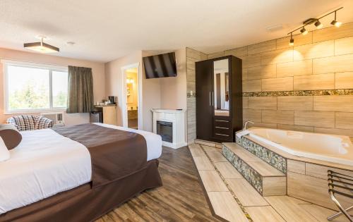 Prince George Hotel | Carmel Inn