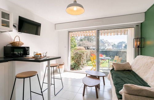 Carnac Apartment | Carnac: 2-room apartment with parking, near beach
