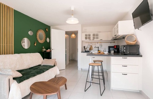 Carnac Apartment | Carnac: 2-room apartment with parking, near beach