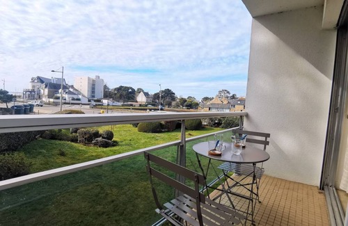 Carnac Apartment | Carnac plage, comfortable T2 with terrace and parking 3mn from Grande-Plage