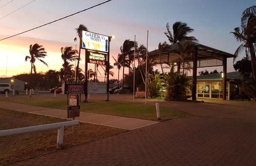 East Carnarvon Hotel | Carnarvon Gateway Motel