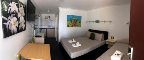 East Carnarvon Hotel | Carnarvon Gateway Motel