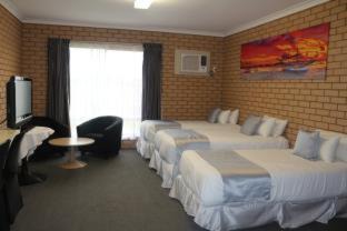 Brockman Hotel | Carnarvon Motel