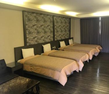 Luzhou Hotel | Carnival Motel