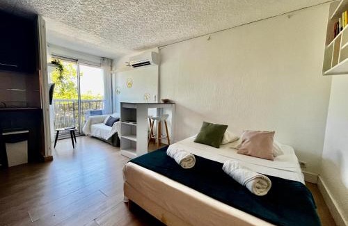 Carnon-Plage Apartment | Carnon Port - Studio, Clim & Parking