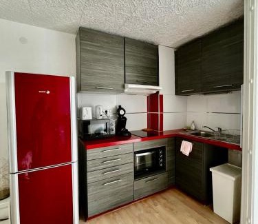 Carnon-Plage Apartment | Carnon Port - Studio, Clim & Parking