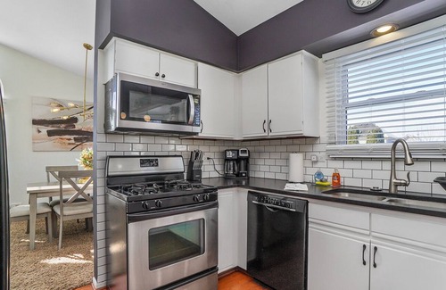 Carol Stream House | Carol Stream Rental