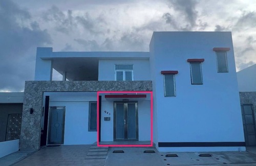 Sabana Abajo House | Carolina Red House
