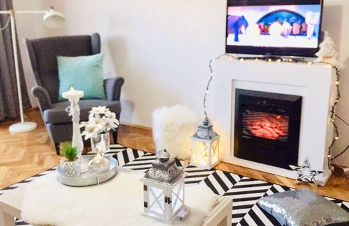 Alba Iulia Apartment | Caroline Residence - ultracentral 5 minutes from fortress!