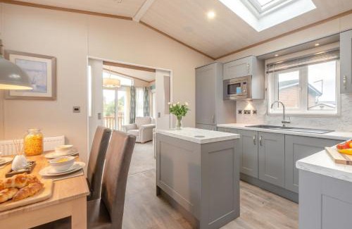 Welney House | Carp Lodge