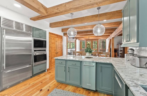 Sundance Cabin | Carpe Montem - Modern, Views, Large Deck, Hot Tub, Private