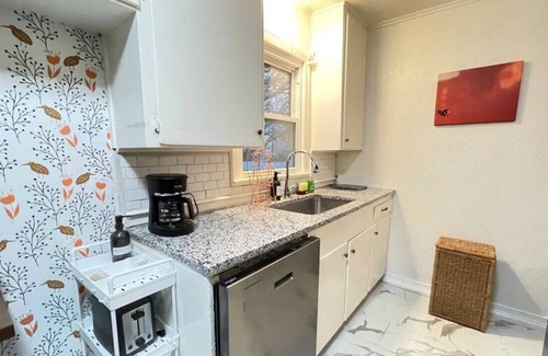 Denison House | Carport-Full Kitchen-Large Backyard