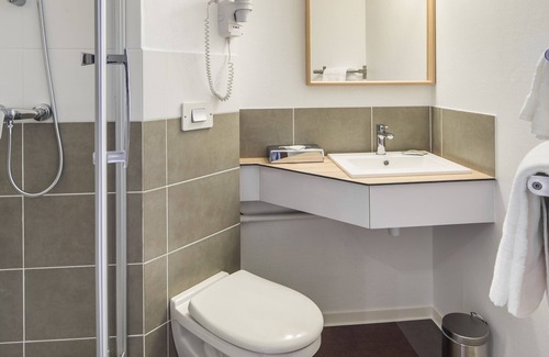 Serres-Castet Hotel | Carré Pau Airport Hôtel