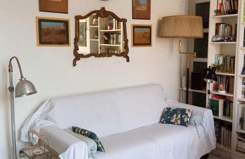 Carrara Apartment | Carrara center apartment, academy and quarries