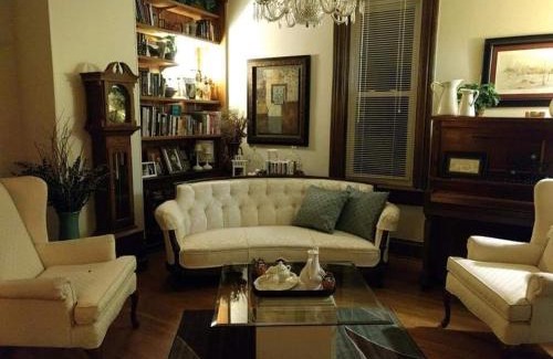 Canal Winchester House | Carraway Guest House